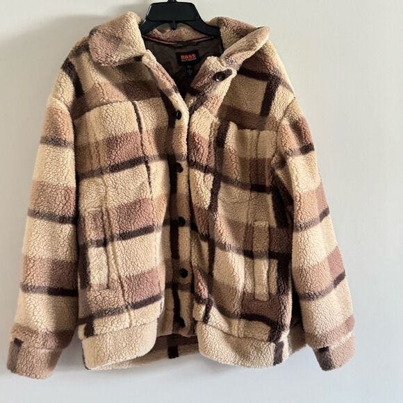 BASS OUTDOOR Women’s Sherpa Jacket with Chest Pockets & Button Closure shaket - Picture 8 of 11